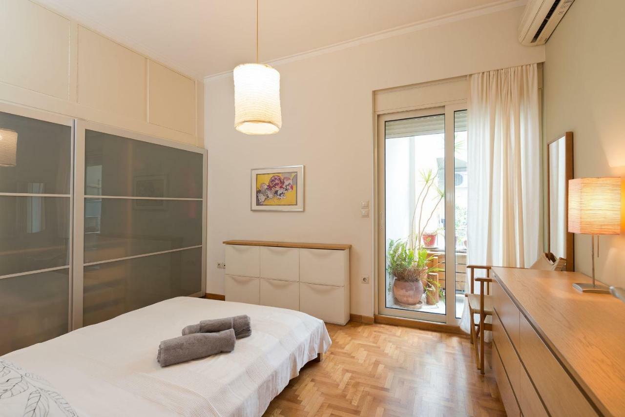 Stylish Flat With Veranda In The Heart Of Athens Exterior photo