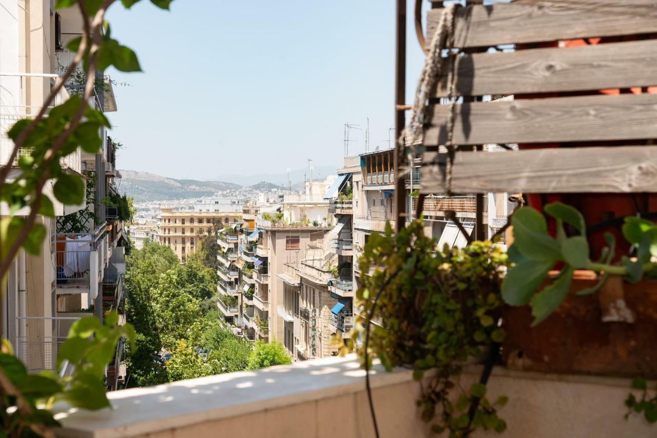 Stylish Flat With Veranda In The Heart Of Athens Exterior photo