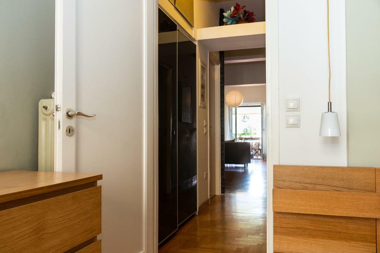 Stylish Flat With Veranda In The Heart Of Athens Exterior photo