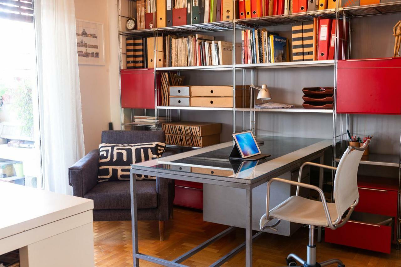 Stylish Flat With Veranda In The Heart Of Athens Exterior photo